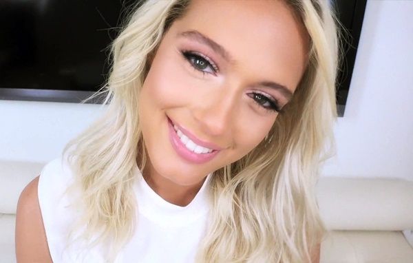 Супер горячая няшка и большущий член на порно кастинге